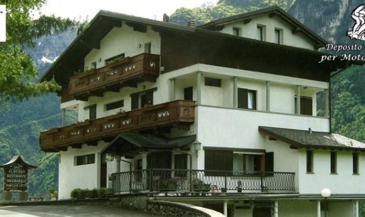 Albergo Panoramico Lenna Экстерьер фото
